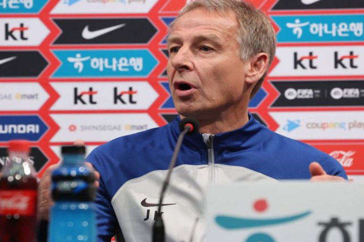 Klinsmann 'ตื่นเต้น' ที่จะเล่น 'ดีมาก' อุรุกวัยในนัดที่ 2 กับเกาหลี